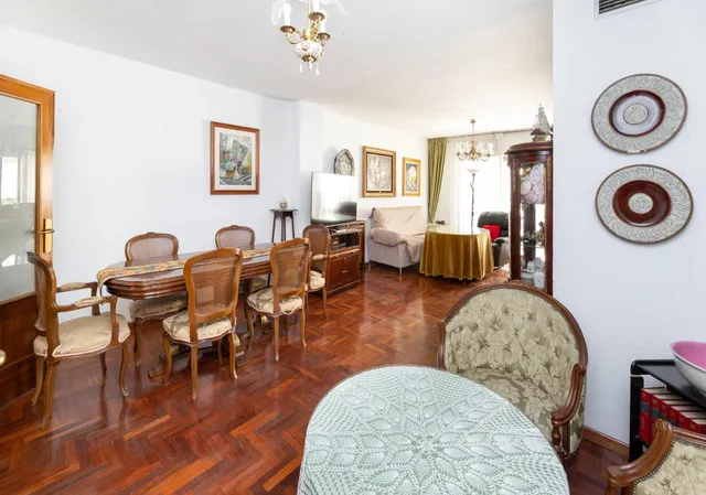 VIVIENDA EN ZONA CENTRO - ALHAMAR, CON PLAZA DE GARAJE Y CALEFACCIÓN — 7