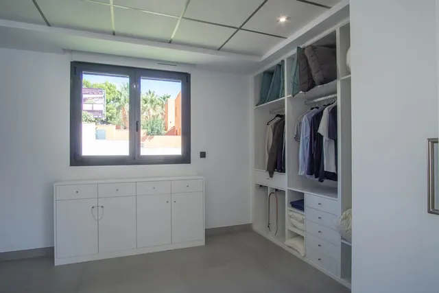 Villa 5 habitaciones 680m² en venta - Urbanizaciones — 23