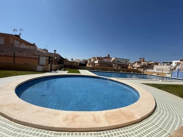 Casa 3 habitaciones 120m² en venta - Carrefour — 40