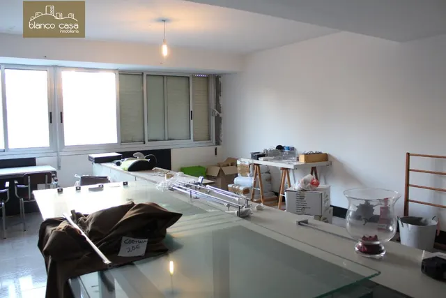 Alquiler de local comercial en rúa Coruña — 3