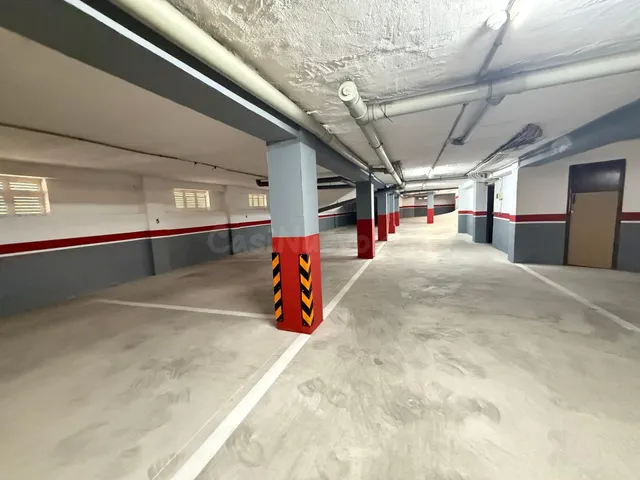 GRAN PLAZA DE GARAJE DE 19,12 M2 EN PRIMERA LÍNEA DE LA PLAY - foto 4