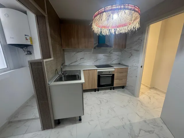 PIso    centrico de tres dormitorios y tres baños — 7