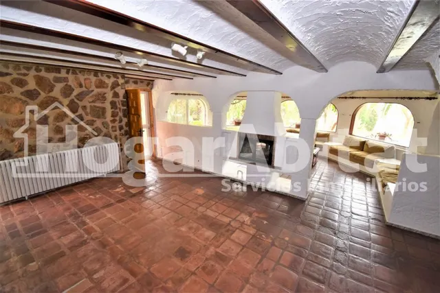 ESPECTACULAR VILLA DE LUJO EN URBANIZACIÓN PRIVADA - foto 5