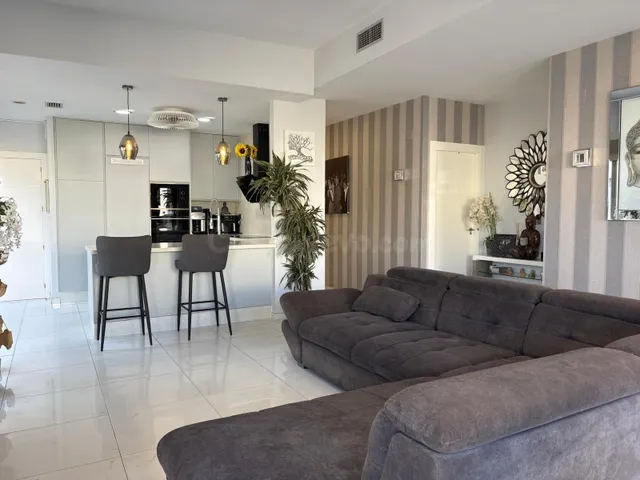 VILLA DE 4 DORMITORIOS 2 BAÑOS 1 ASEO EN VILLA MARTIN (ORIHU - foto 5
