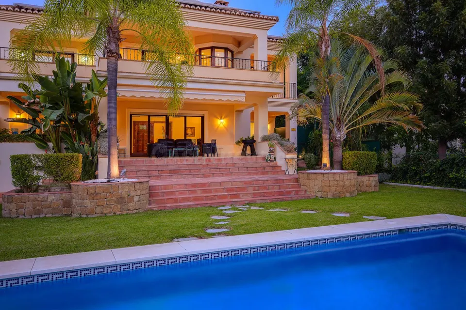 Chalet 6 habitaciones 645m² en venta - El Madroñal