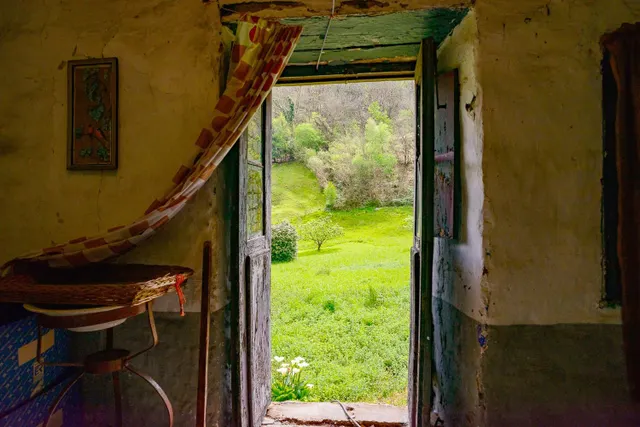 Casa  asturiana de piedra a rehabilitar con finca de 32.000 m2  en Llaneces (Mieres) — 20