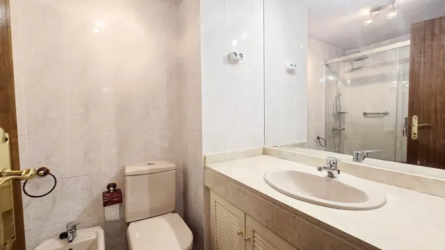 ¡en venta! piso con terraza acristalada, plaza de garaje y trastero en Boadilla del Monte — 19