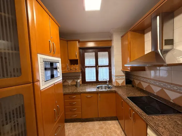 Inversión segura: apartamento con licencia VFT y garaje y tr - foto 5