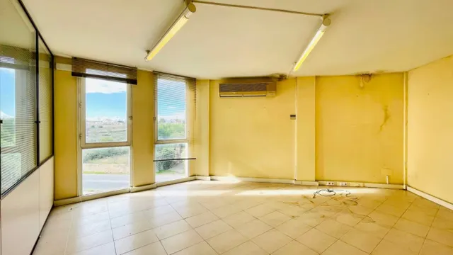 CAN VALERO: OFICINA COMERCIAL EN  SEGUNDA PLANTA  EN ALQUILER — 6