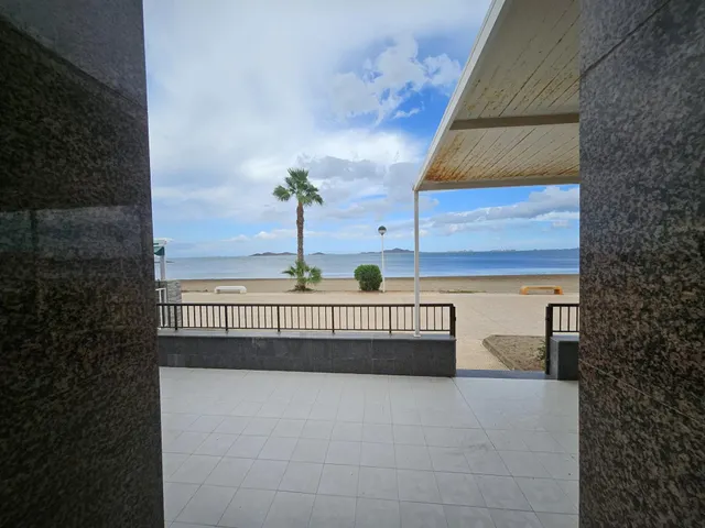 ESPECTACULAR CHALET EN PRIMERA LÍNEA DE PLAYA — 19