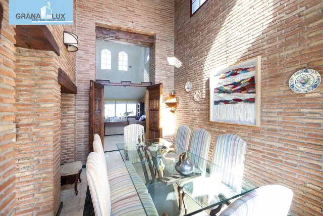 GRAN CASA CON PISCINA EN COLINAS BERMEJAS, MONACHIL — 9