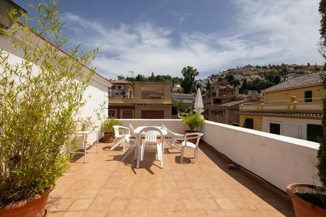 Vivienda exclusiva de planta completa con cochera y espectacular terraza panorámica — 38