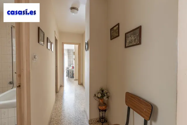 Piso con terraza y gran potencial junto a Camino de Ronda — 26