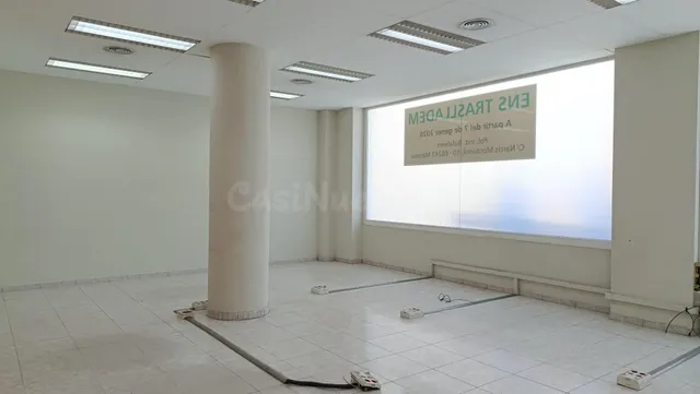 Gran local comercial en las Bases de Manresa - foto 2