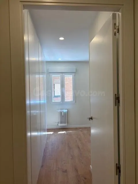 Exclusivo piso reformado en el corazón de Jerónimos, Madrid - foto 5