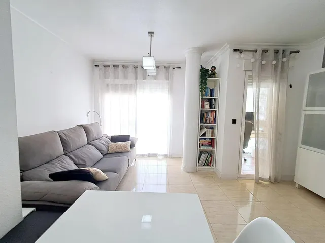 Ático de 3 dormitorios con garaje en el Centro - foto 2