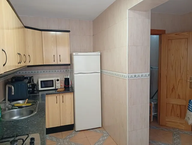 ¡Piso Ideal para Estudiantes junto a la Parada de Metro Villarejo! ref: DLR280 — 6