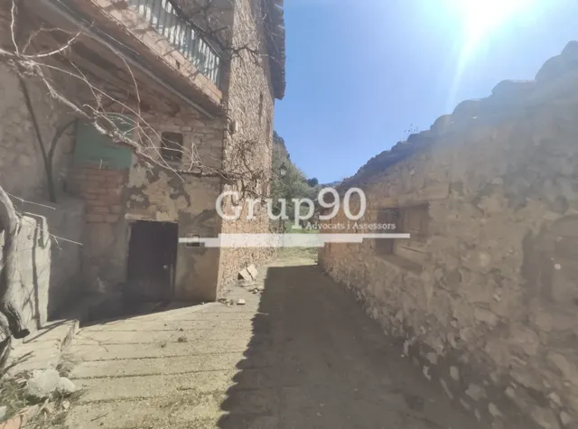 CASA DE PUEBLO EN PESSONADA — 15