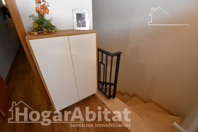 BONITA CASA TOTALMENTE REFORMADA CON GARAJE Y GRAN TERRAZA — 34
