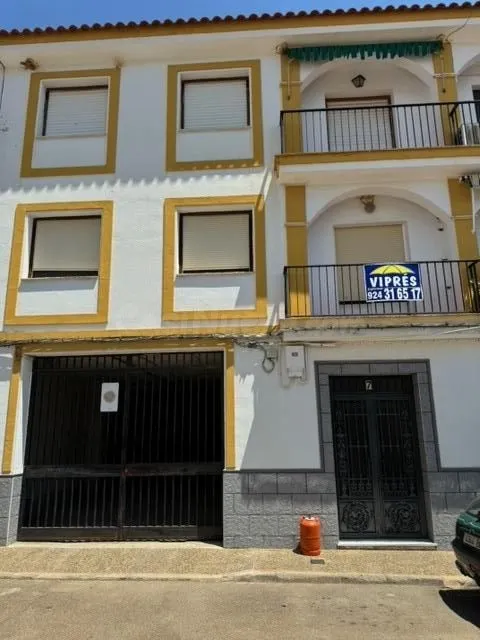 CASABANCO VENDE PISO DE TRES DORMITORIOS EN MONTERRUBIO DE L