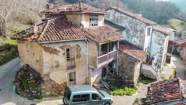 Casa tradicional asturiana para rehabilitar en La Xuncar (Ri - foto 2
