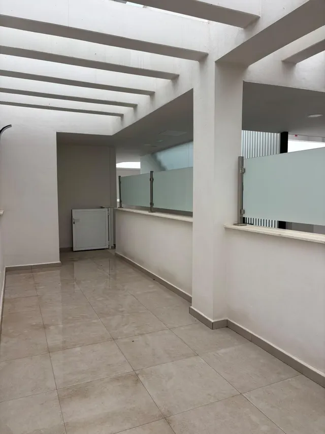 Se vende ático con piscina privada en Estepona — 16