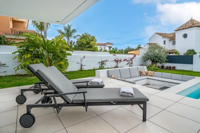Chalet 5 habitaciones 642m² en venta - Marbella — 38