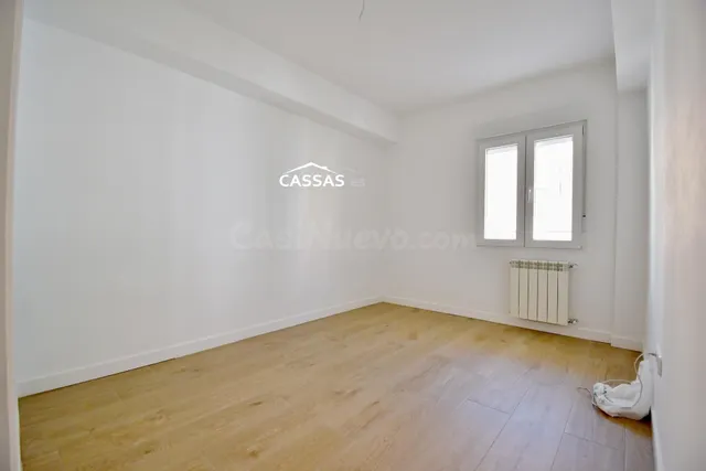 ZONA MÁRMOL. Piso de 3 habitaciones con terraza. Reforma a e - foto 4