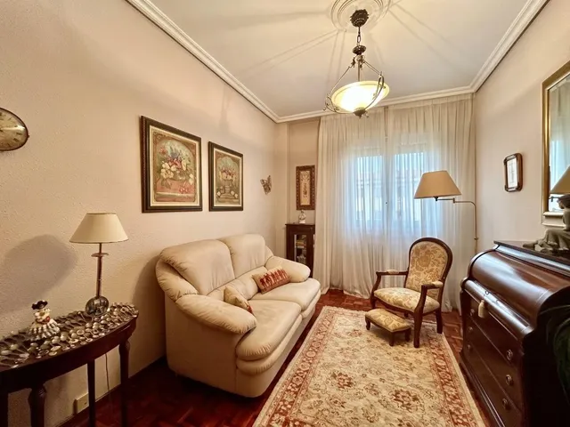 Piso amplio y luminoso con 3 habitaciones y grandes balcones en San Juan — 20