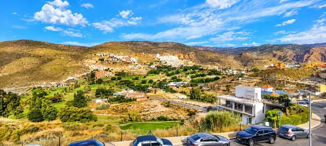 Casa-Chalet en Venta en Envia, La Almería — 34