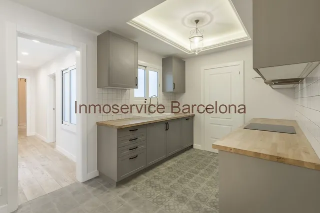 ESPECTACULAR PISO EN EL CENTRO DE BARCELONA — 5