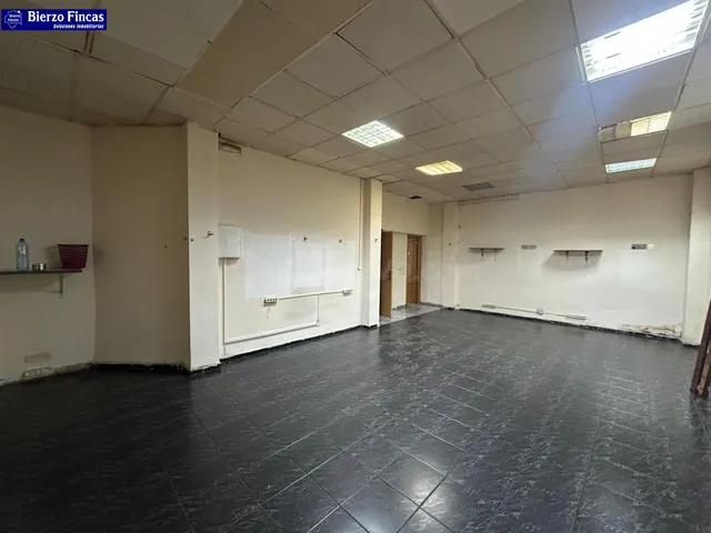 ✨ SE VENDE LOCAL COMERCIAL EN EL CENTRO DE PONFERRADA ✨