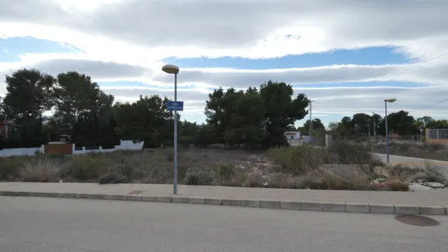 ++parcela urbana en esquina orientada a dos calles en urbanizacion el reloj fortuna++ 1.800m2 — 6