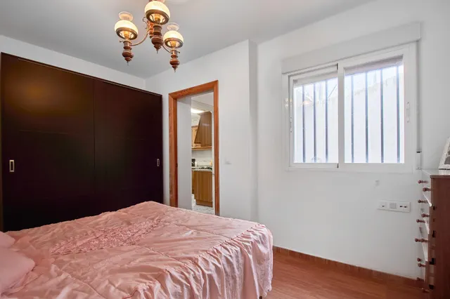 CASA AMPLIA Y CÓMODA EN URRACAL — 12