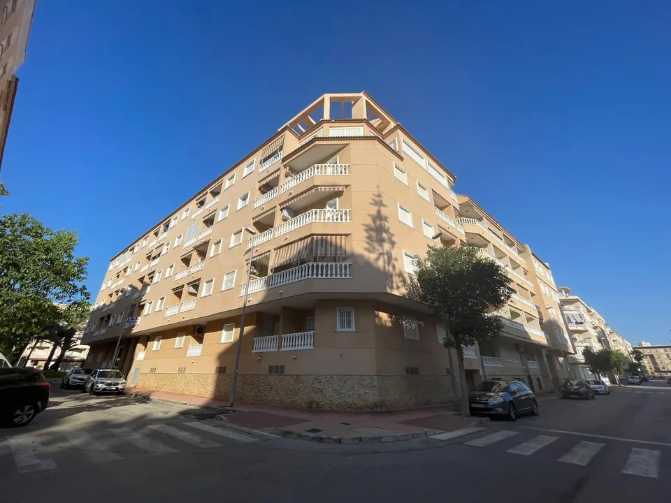 Apartamento de 3 dormitorios con garaje y orientación sureste