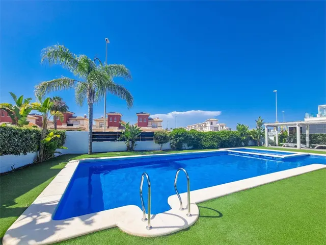 Casa 3 habitaciones 123m² en venta - Lomas de Cabo Roig — 44