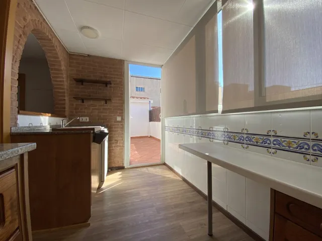 ÁTICO EXTERIOR CON TERRAZA, LUZ NATURAL Y PRIVACIDAD EN L’HOSPITALET — 21