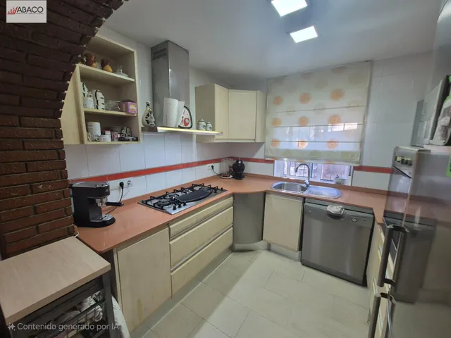 Chalet en terreno urbano — 29
