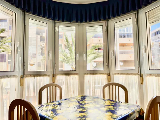 IMPECABLE VIVIENDA DE 2 habitaciones + PARKING EN PLENA AVENIDA DE LAS HABANERAS, A TAN SOLO 450m DE LA PLAYA — 13