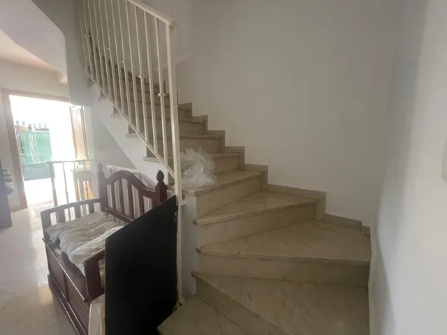 Amplia habitación  en Granada, Ideal para Estudiantes — 11