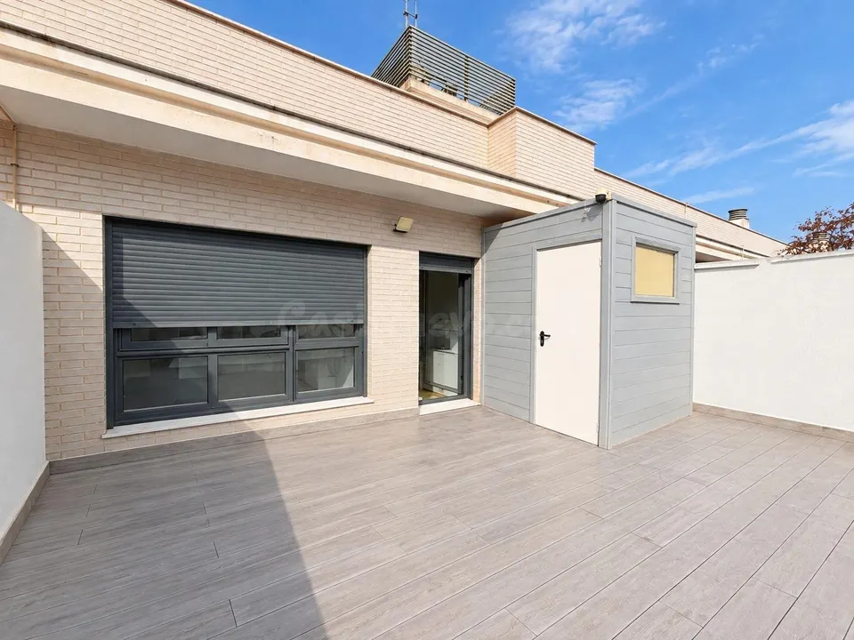 Se vende maravilloso Ático de 2 habitaciones en Paiporta