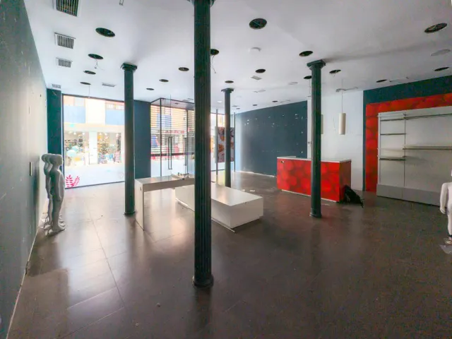 ¡OPORTUNIDAD ÚNICA EN PLENO CENTRO DE GRANADA! — 6
