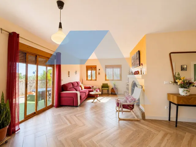 Chalet con gran parcela y múltiples posibilidades en Los Girasoles — 47