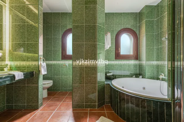 Chalet 5 habitaciones 761m² en venta - Costa del Sol — 29