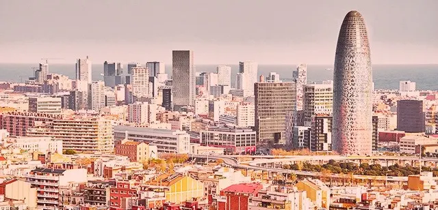 Edificio en Barcelona. — 2