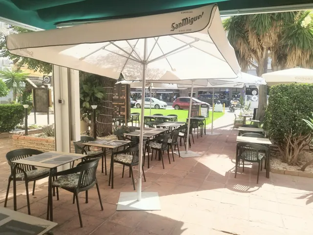 Negocio 124m² en alquiler - Los Boliches — 20