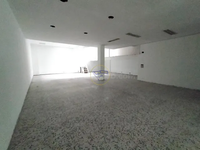 Local comercial de 250 m2 ideal para comercio — 3