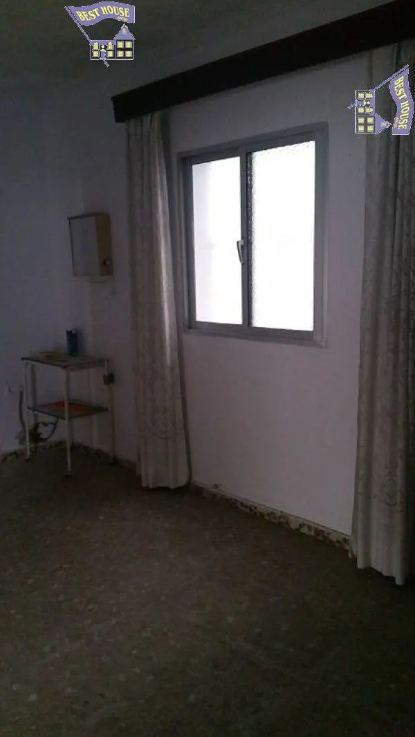 LOCAL COMERCIAL - ZONA CENTRO — 5