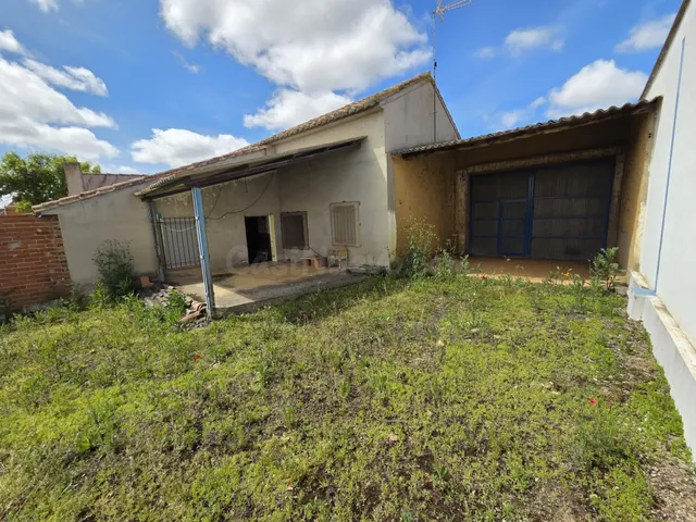 SE VENDE CASA EN VILALBA DE LA LOMA, DOS PLANTAS, COCINA, SA - foto 5
