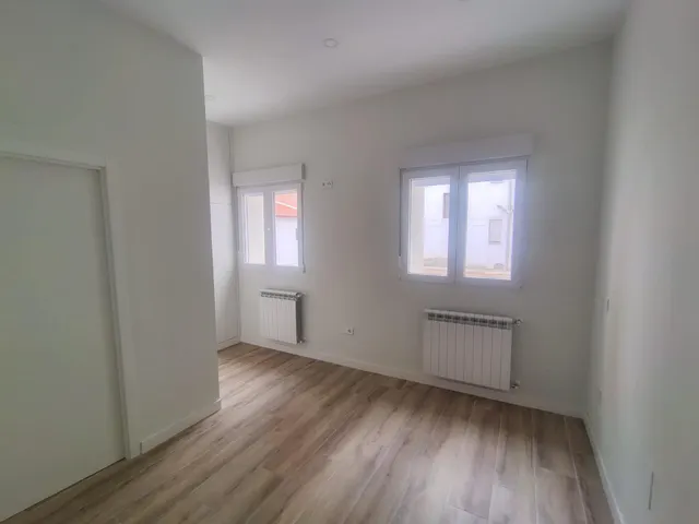 Exclusivo Piso en Alquiler - Calle Italia, Valladolid — 33